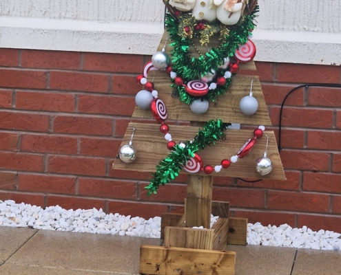 WhatsApp Image 2024-12-17 at 16.13.57_a4b0ca6a Wooden Christmas Tree